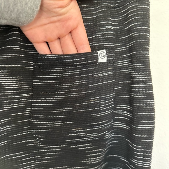 Mens SVRN Code Cropped SweatPants Size Medium - Picture 5 of 6